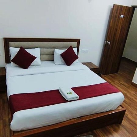 Luxury Rooms In Safdarjung Enclave Near Aiims & Safdarjung Hospital New Delhi Exterior foto