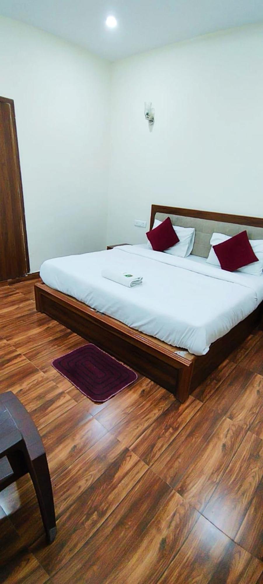 Luxury Rooms In Safdarjung Enclave Near Aiims & Safdarjung Hospital New Delhi Exterior foto