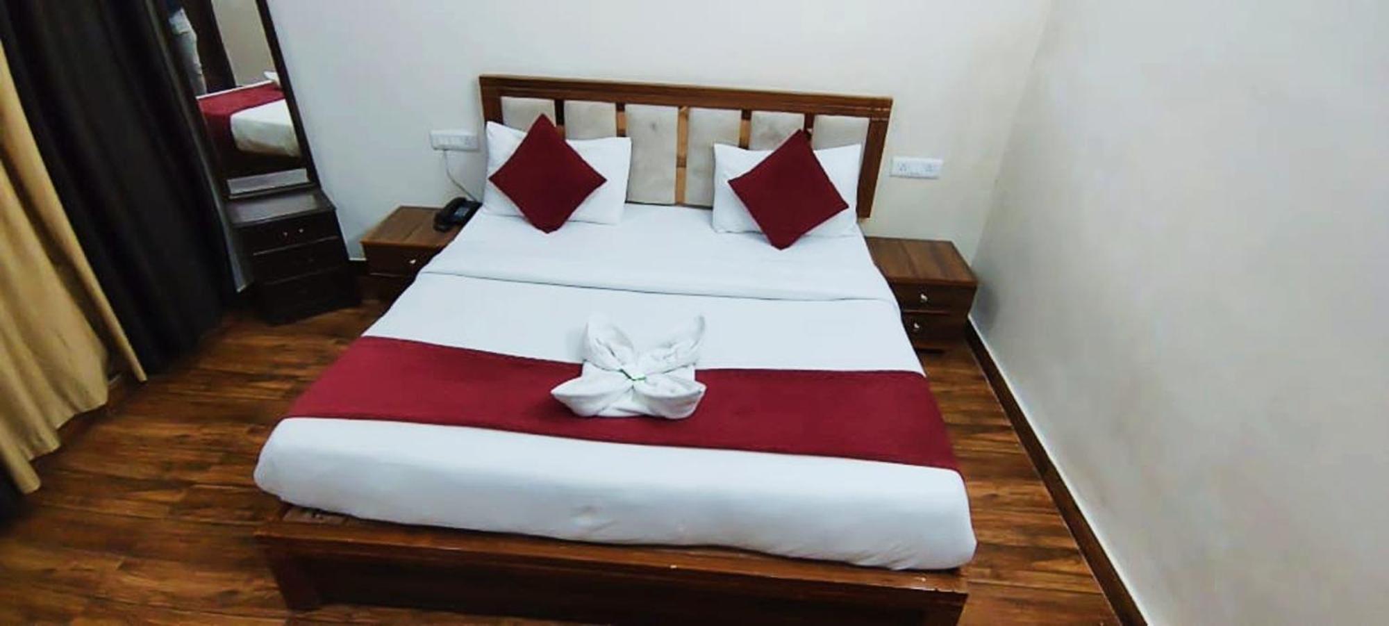 Luxury Rooms In Safdarjung Enclave Near Aiims & Safdarjung Hospital New Delhi Exterior foto