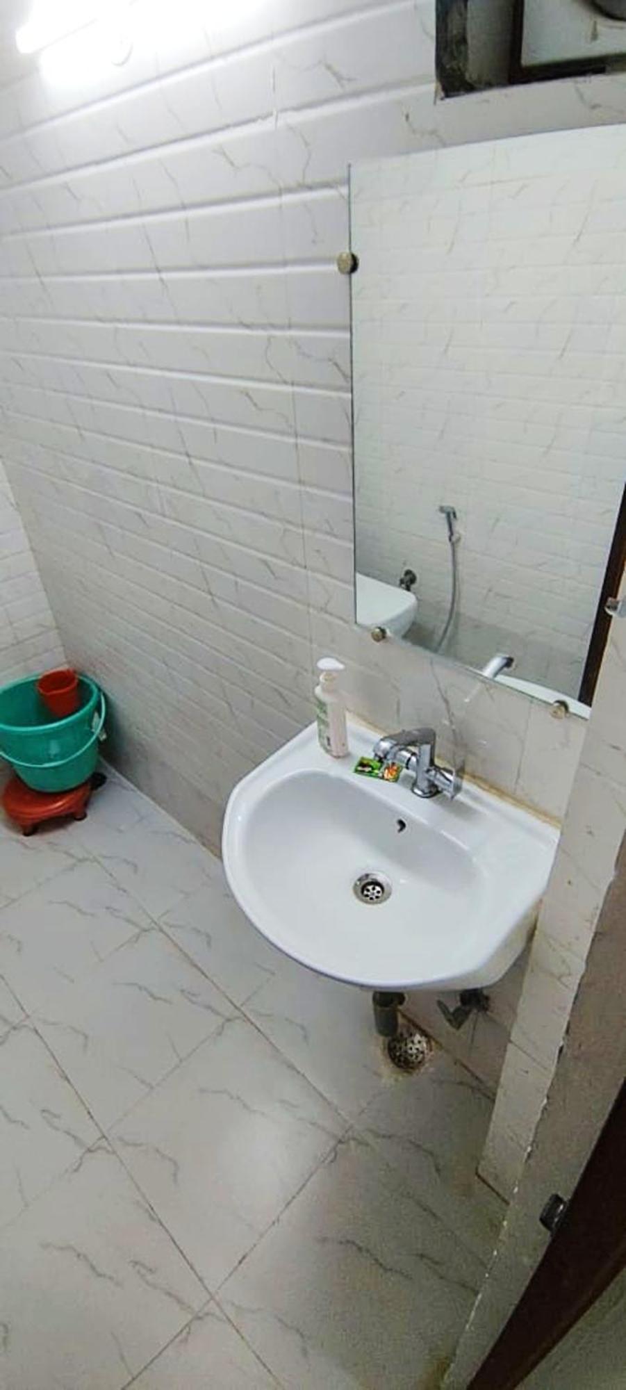Luxury Rooms In Safdarjung Enclave Near Aiims & Safdarjung Hospital New Delhi Exterior foto