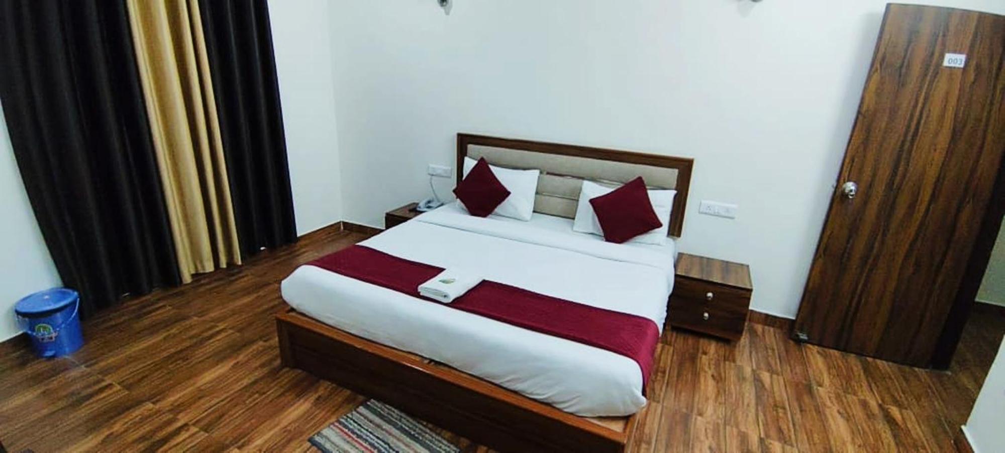 Luxury Rooms In Safdarjung Enclave Near Aiims & Safdarjung Hospital New Delhi Exterior foto