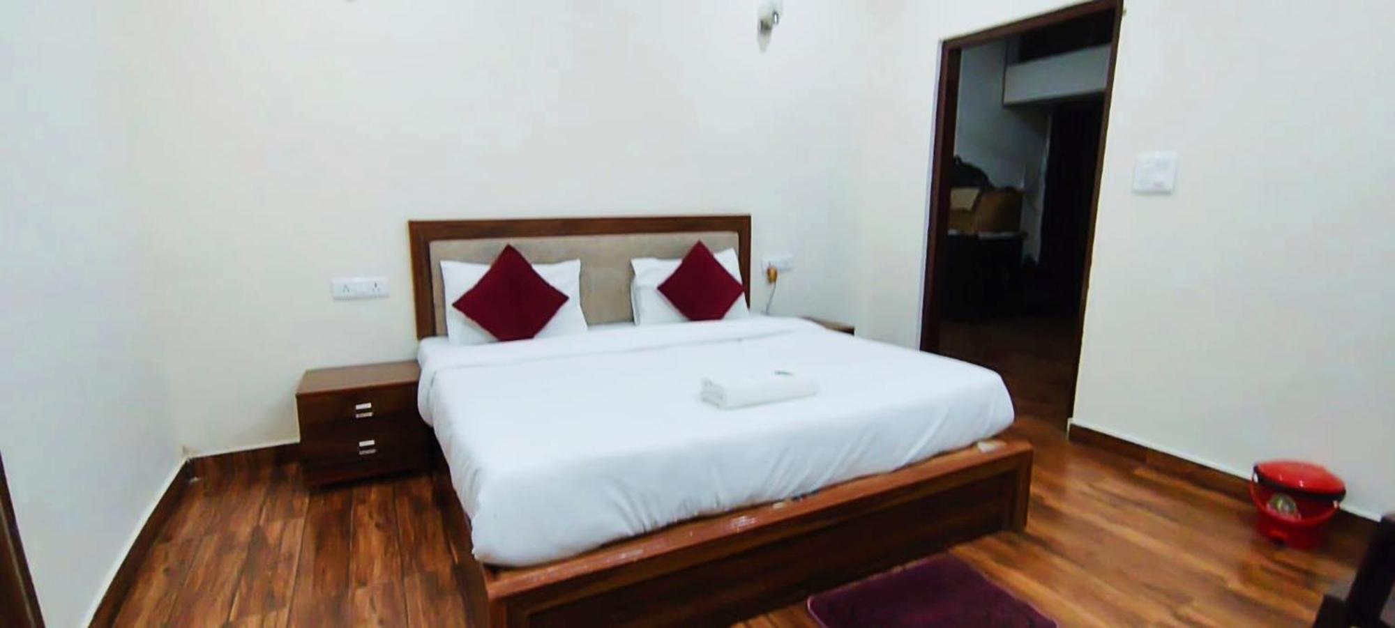 Luxury Rooms In Safdarjung Enclave Near Aiims & Safdarjung Hospital New Delhi Exterior foto